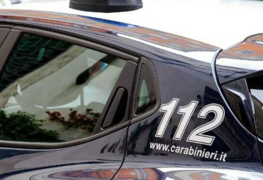 Ruba e poi pubblica i video su Instagram