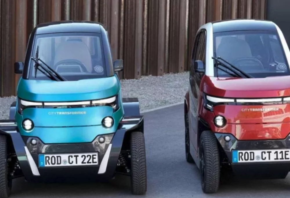 Arriva l’auto che si restringe per parcheggiarla ovunque