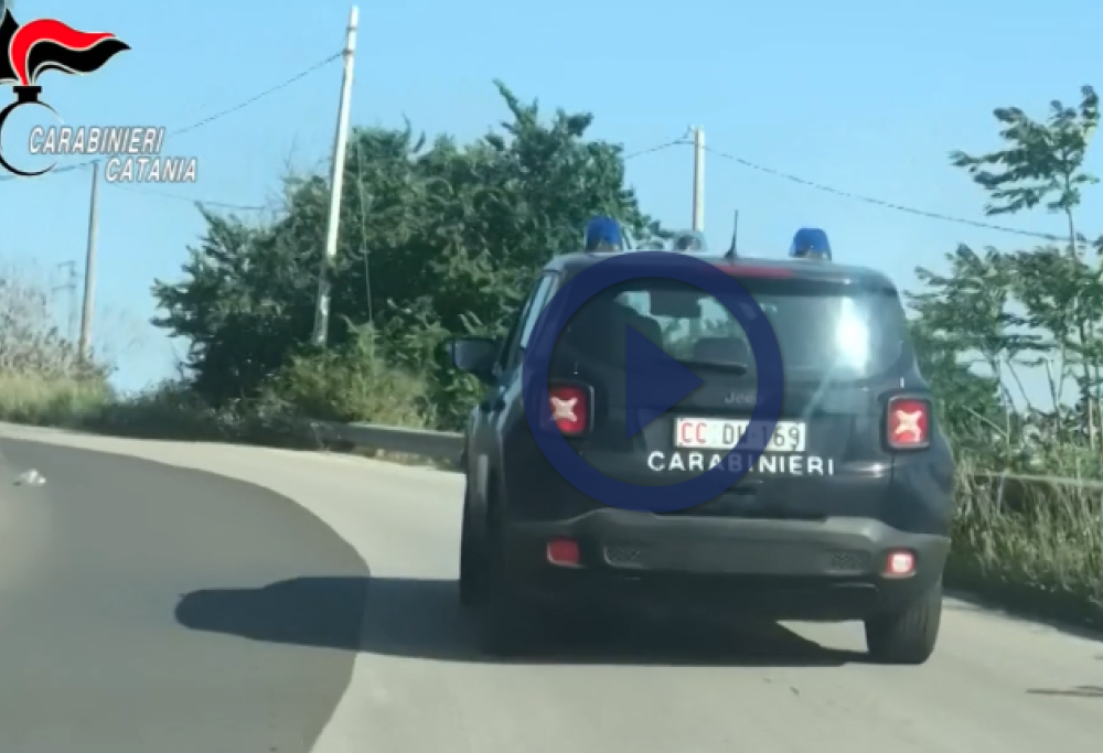 Bambini litigano, i genitori scatenano una rissa