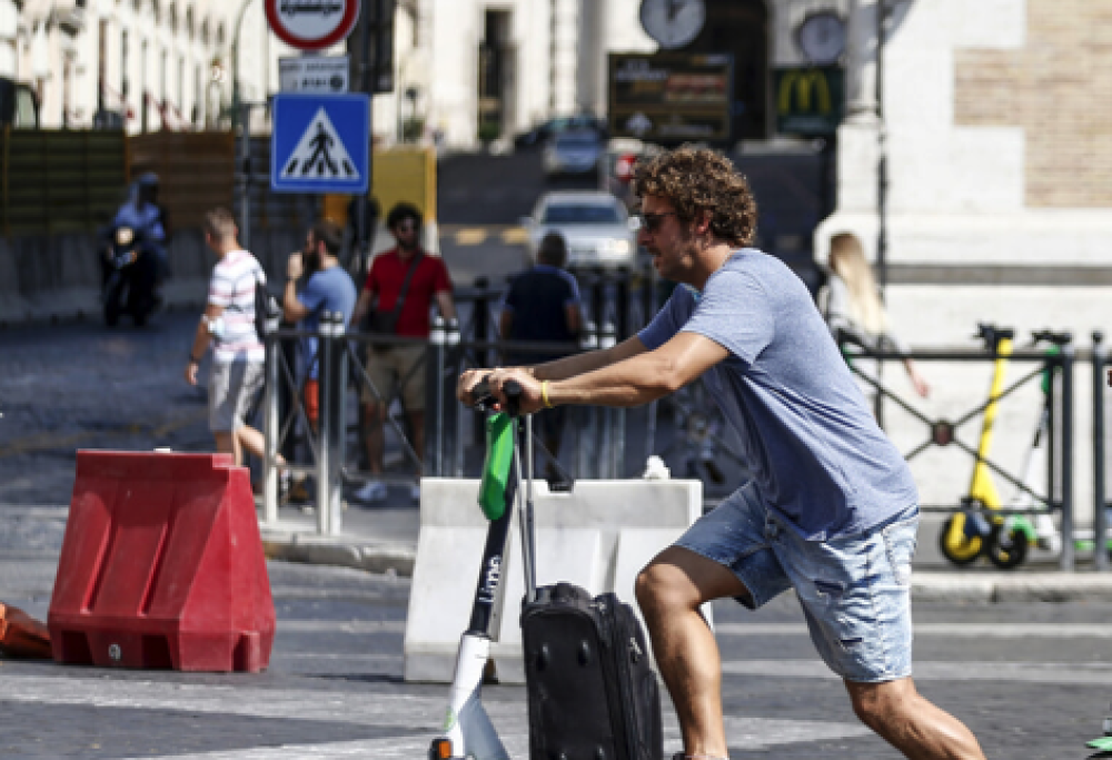 Assicurazione obbligatoria per monopattini e bici elettriche