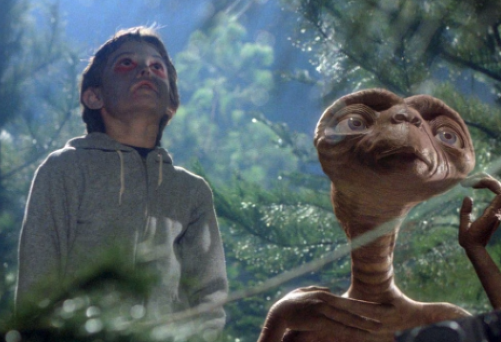 Amazon offre 1 milione di dollari a chi filma un alieno