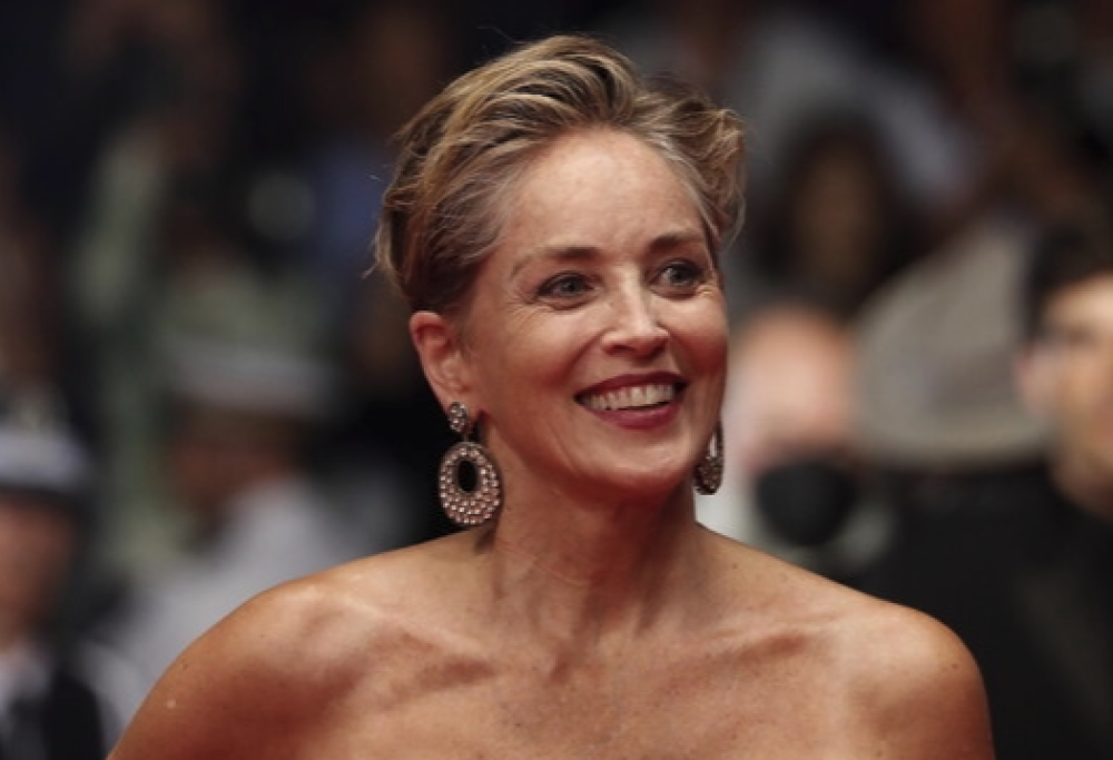 Sharon Stone su Tinder cerca anima gemella