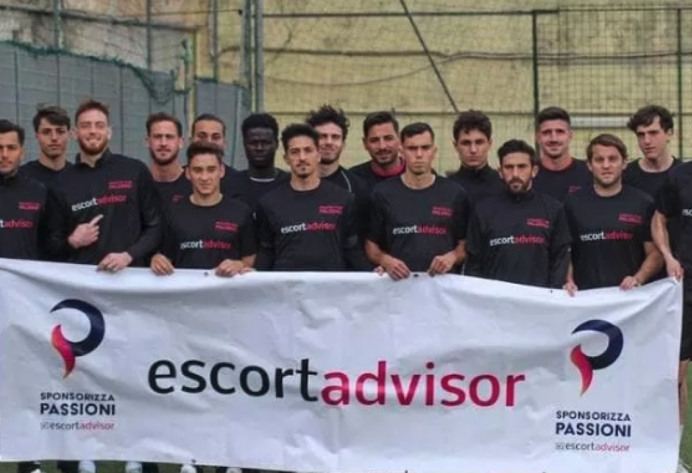 Sito di escort e pompe funebri, i migliori sponsor delle squadre di calcio