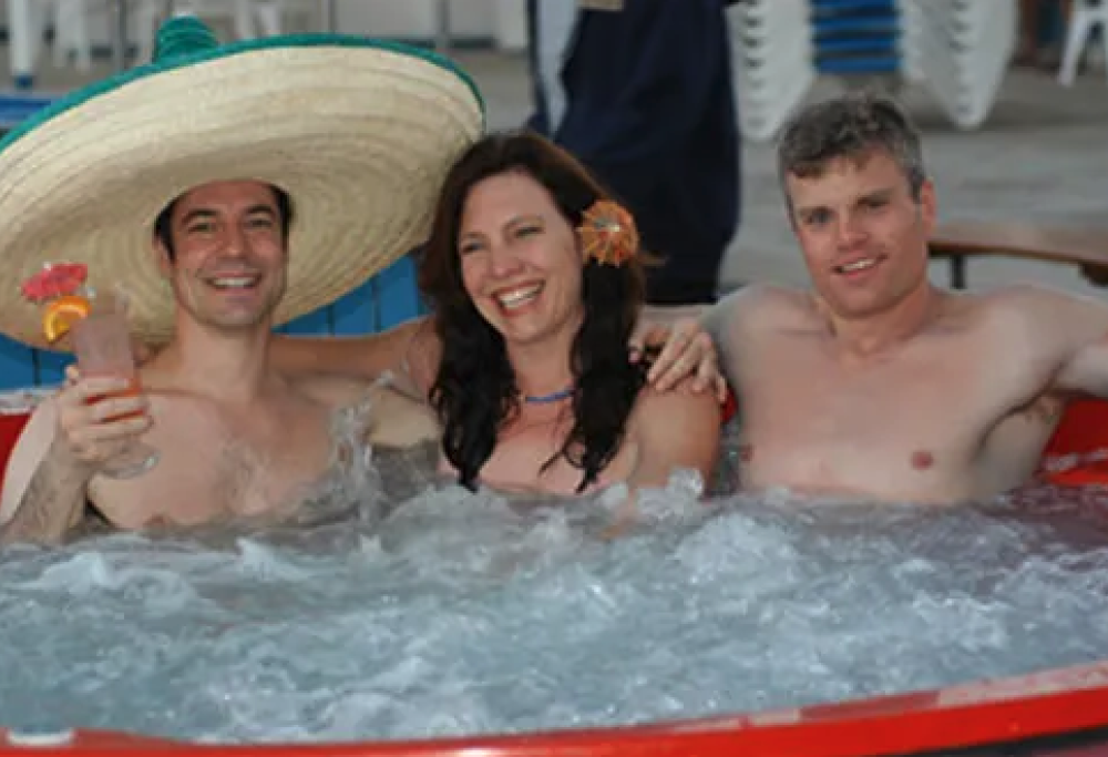 Parte da Miami la prima crociera per nudisti