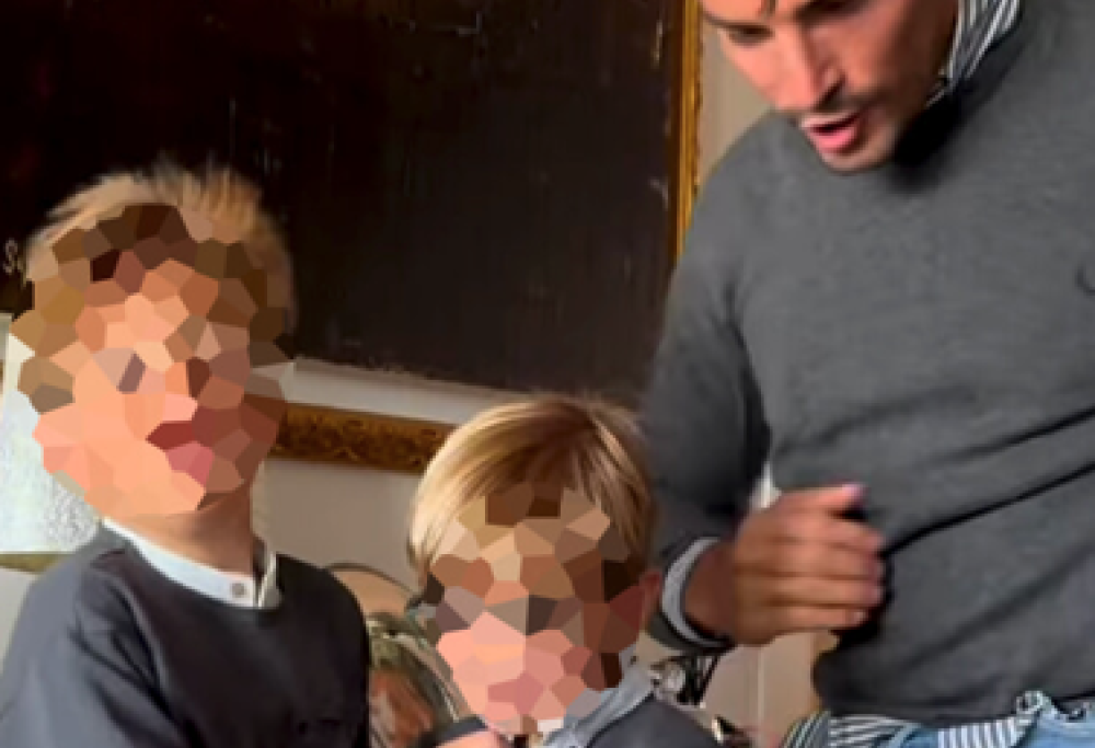 Stop ai minori sui social