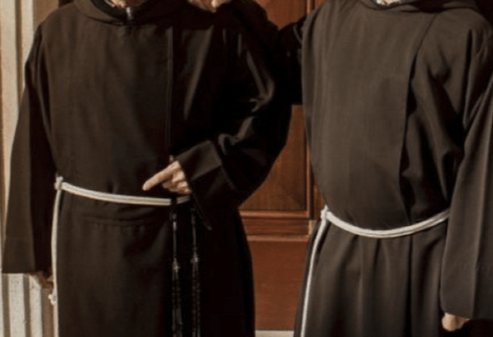 “Sono Gesù!” poi aggredisce i frati a bastonate