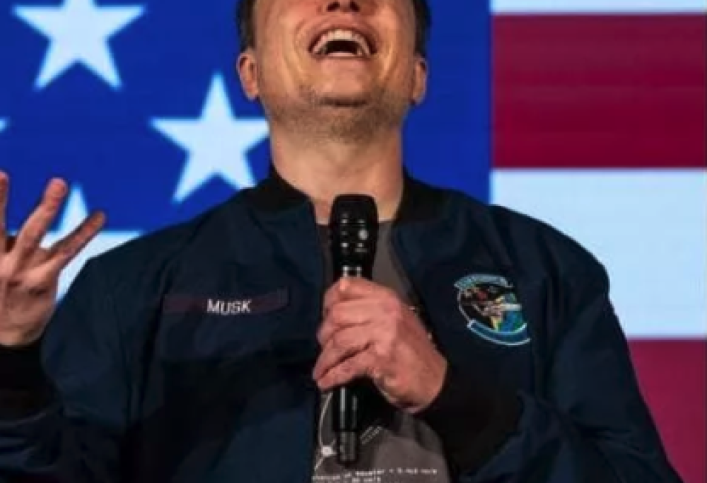 Musk cerca personale con QI alto, niente paga e 80 ore di lavoro