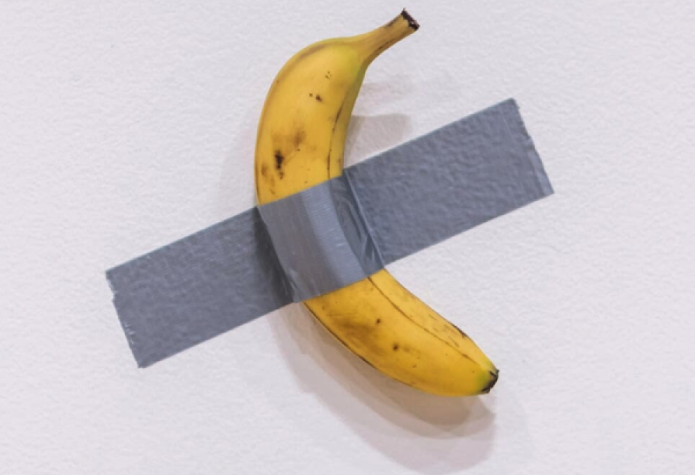 Spende più di 6milioni per la banana di Cattelan e se la mangerà