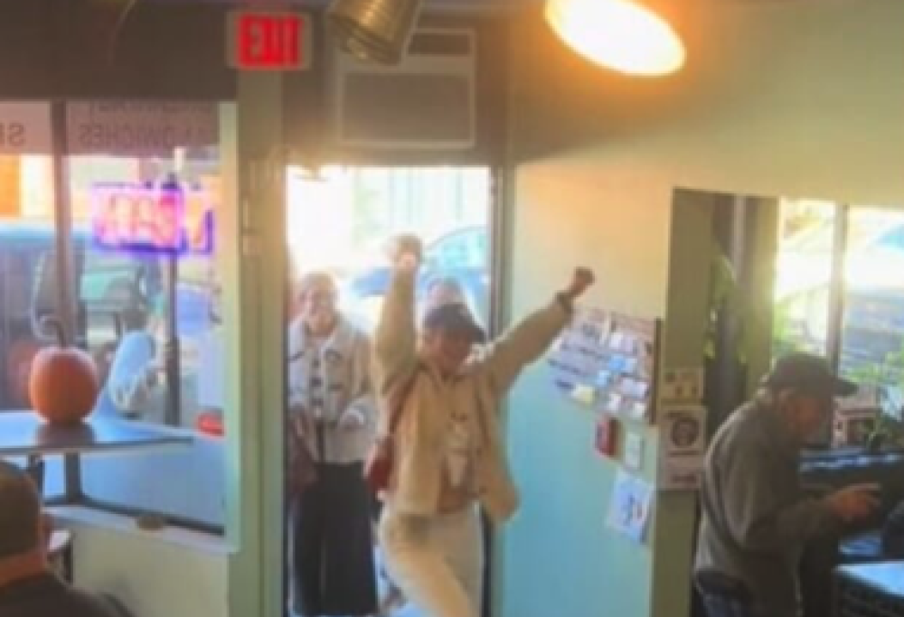 Entri ballando? Il caffè è gratis!