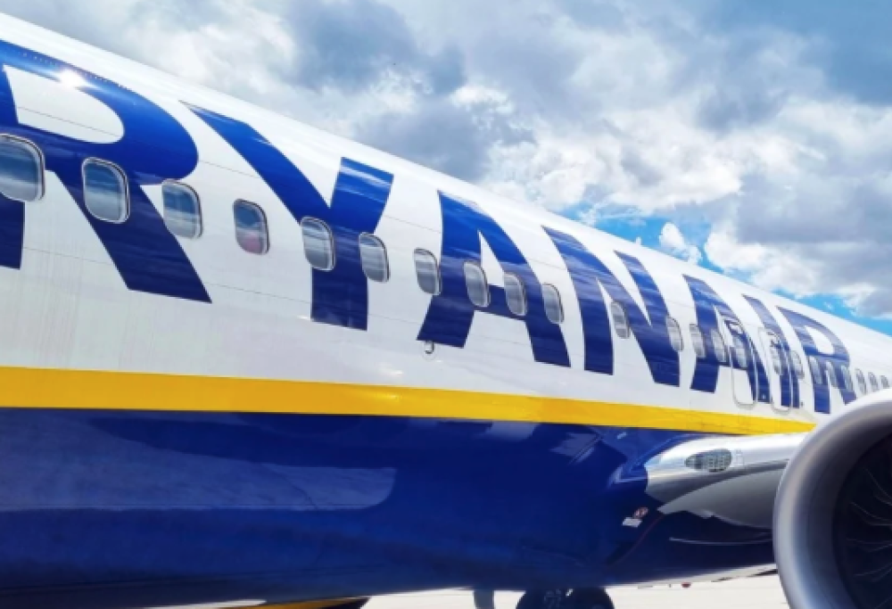 Ryan Air chiede 15mila euro di danni a passeggero indisciplinato