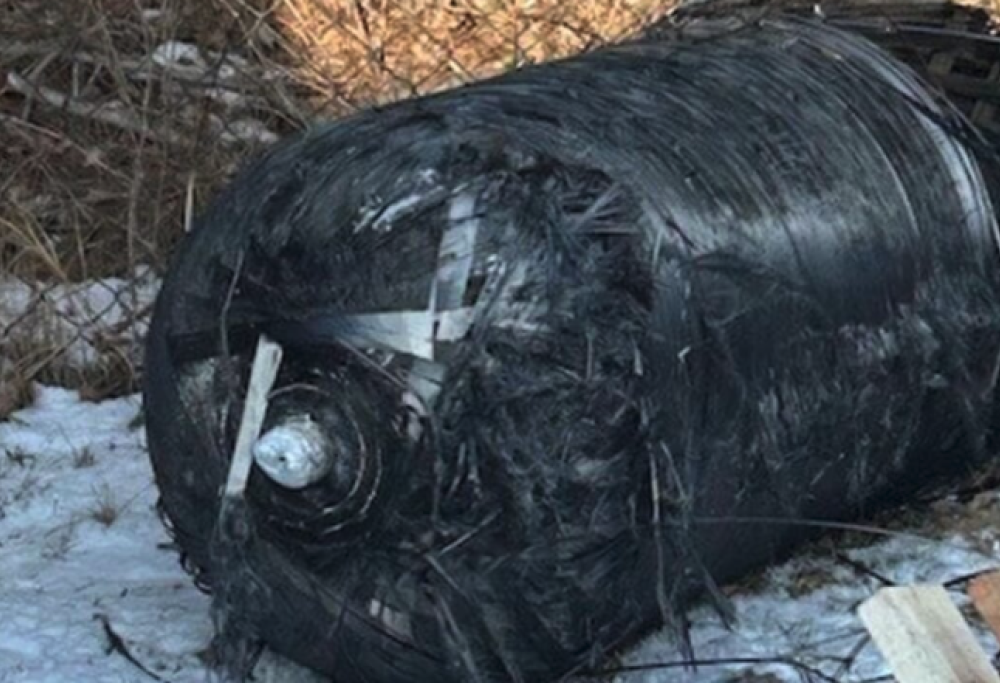 Un detrito spaziale cade vicino a una città in Polonia