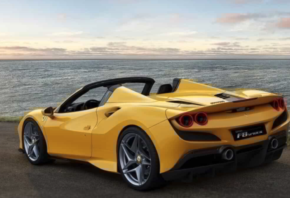 Noleggia una Ferrari e chiede 30mila euro per restituirla