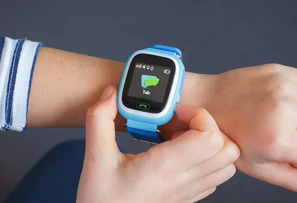 Bambino di 4 anni manda in tilt il 112 e il 118