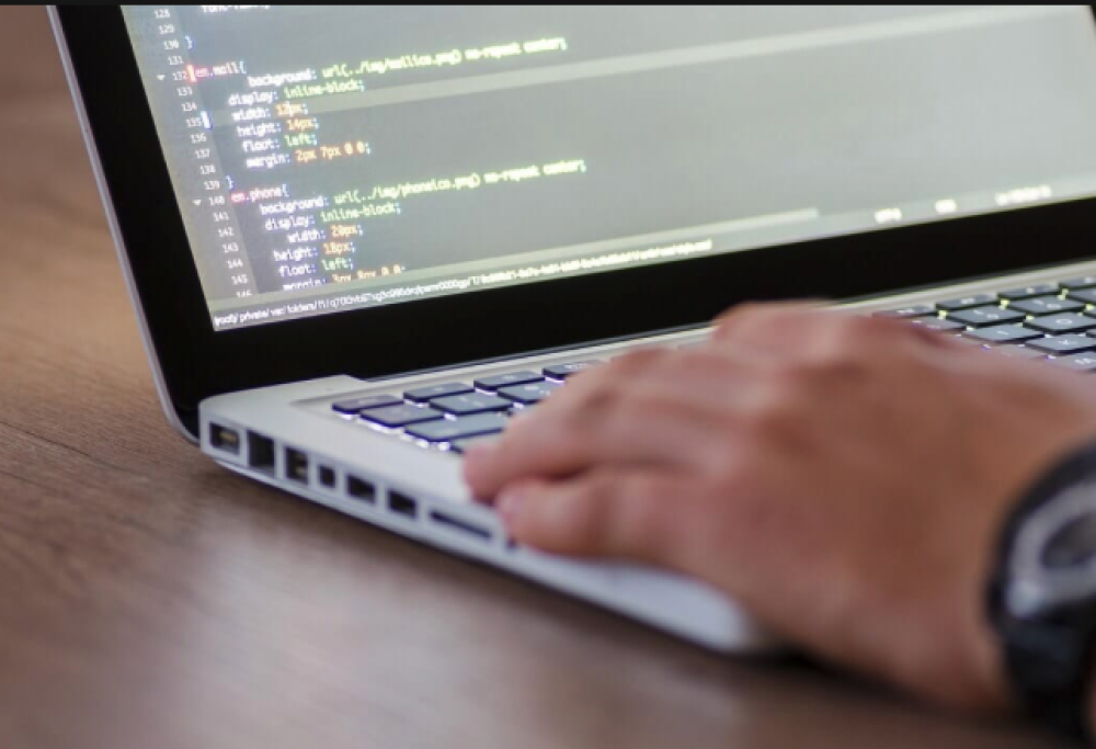 Fingeva di lavorare premendo sempre il tasto Z