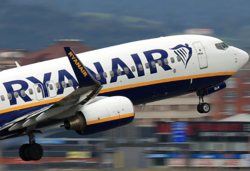Ryanair, multe per passeggeri indisciplinati