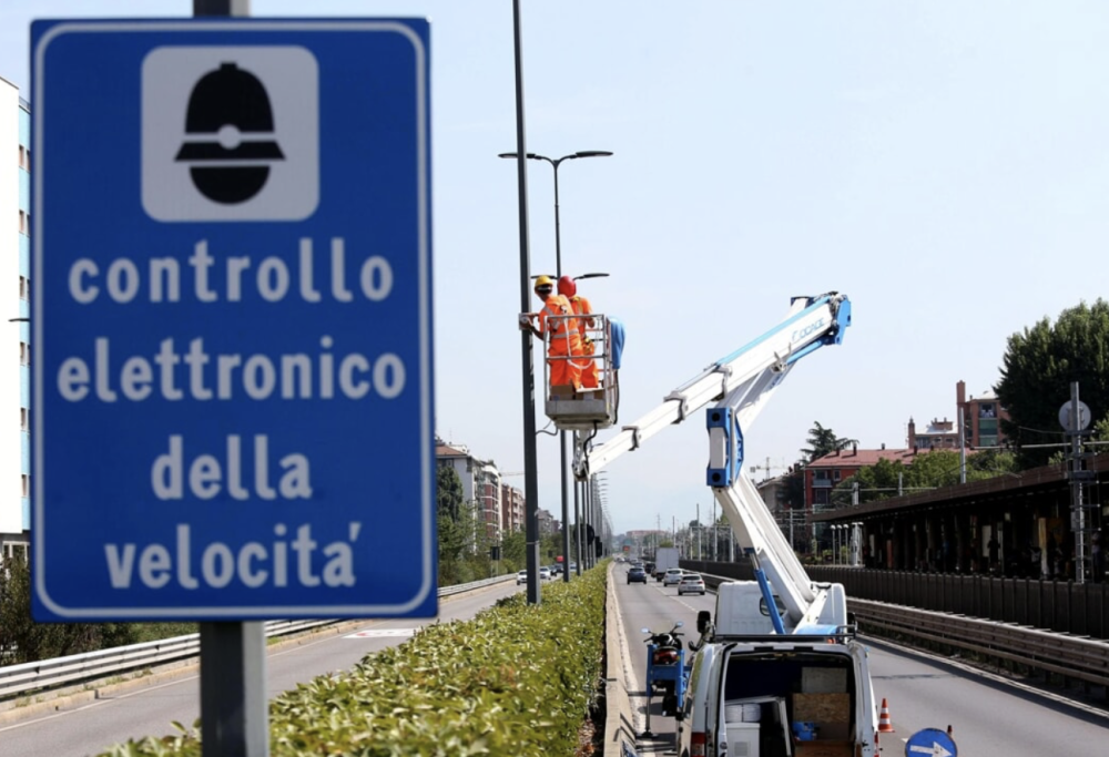 16 multe di fila con il nuovo autovelox