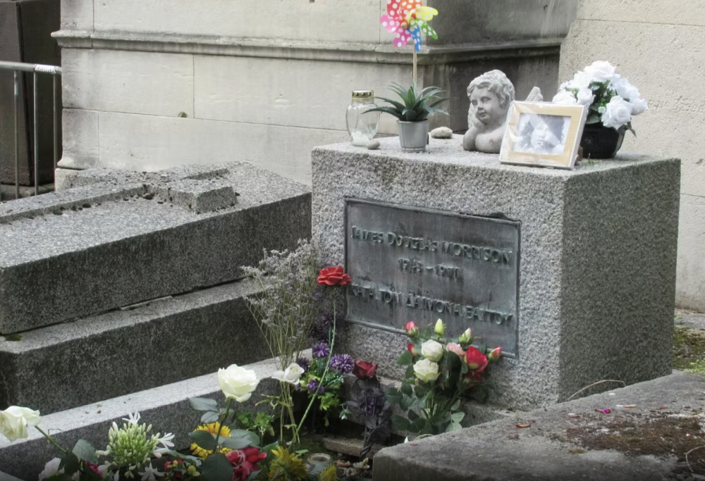 Lotteria per avere un posto al cimitero accanto a Jim Morrison