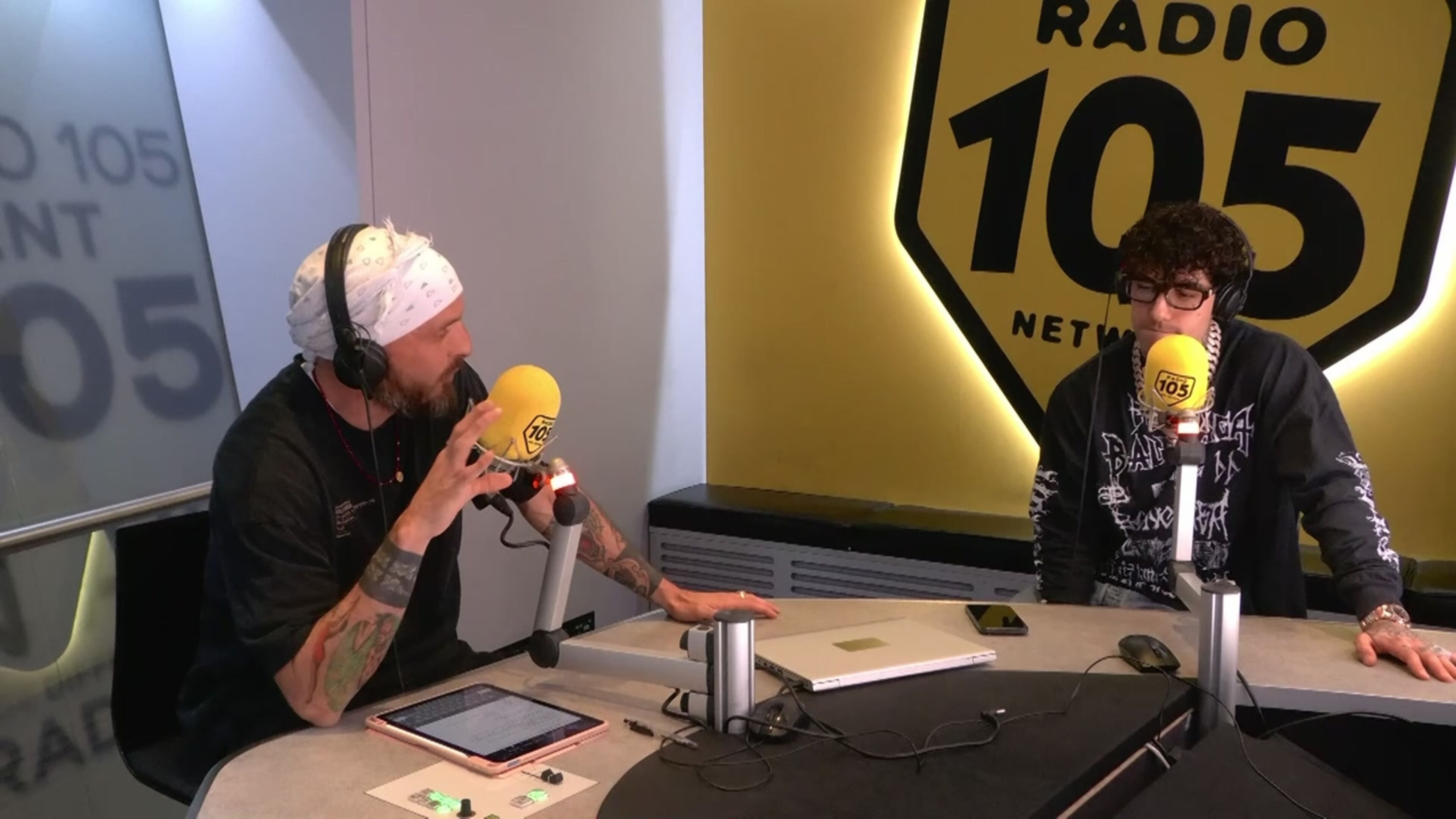 Tony Effe in diretta a 105 Mindset