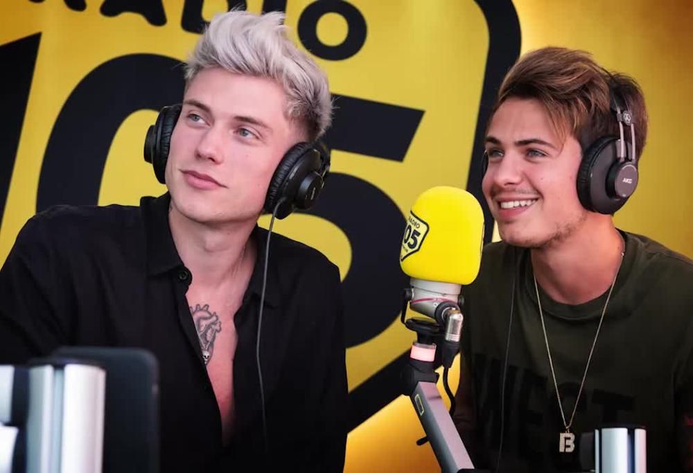 Benji e Fede a 105 Mi Casa: “Quest’estate siamo tornati con una carica diversa”