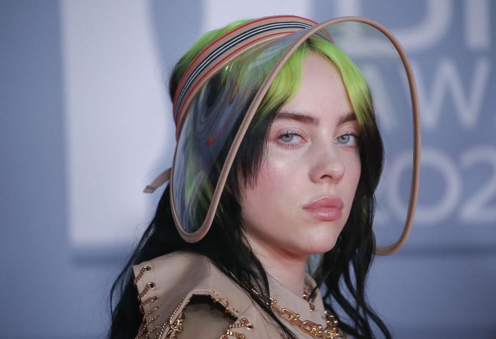 Billie Eilish “spoilera” il numero di canzoni del nuovo album