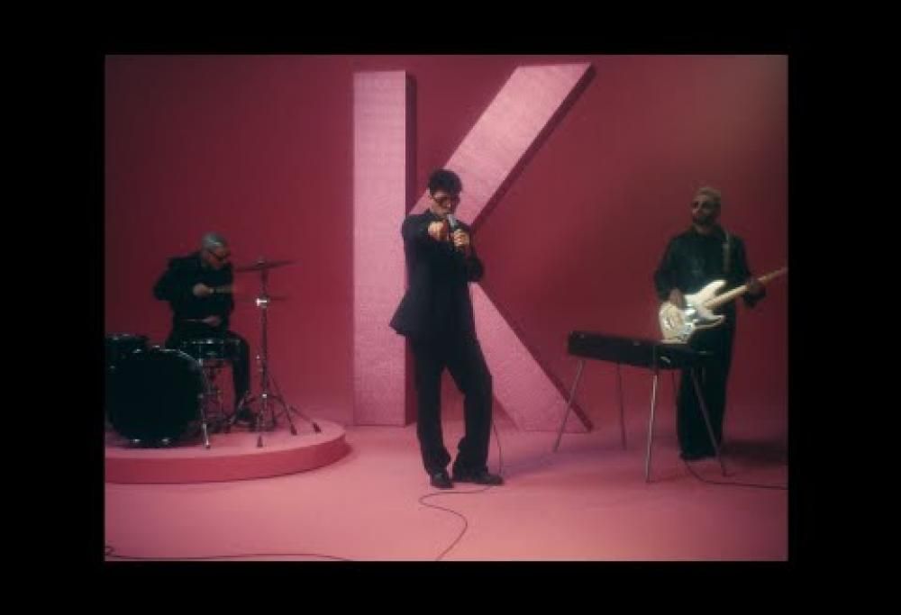 The Kolors – TU CON CHI FAI L’AMORE