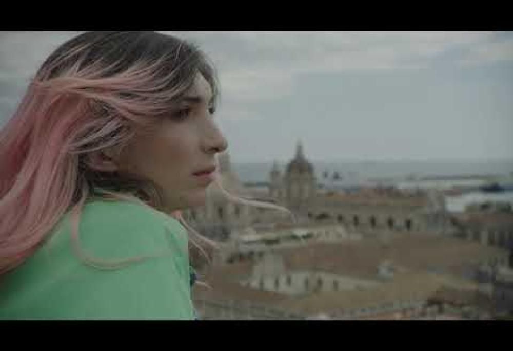 «…non riuscivo a trovare delle storie che mi rappresentassero». Ylenia e Antonio Dikele incontrano Fumettibrutti. Oggi alle 18.15 su Italia 1