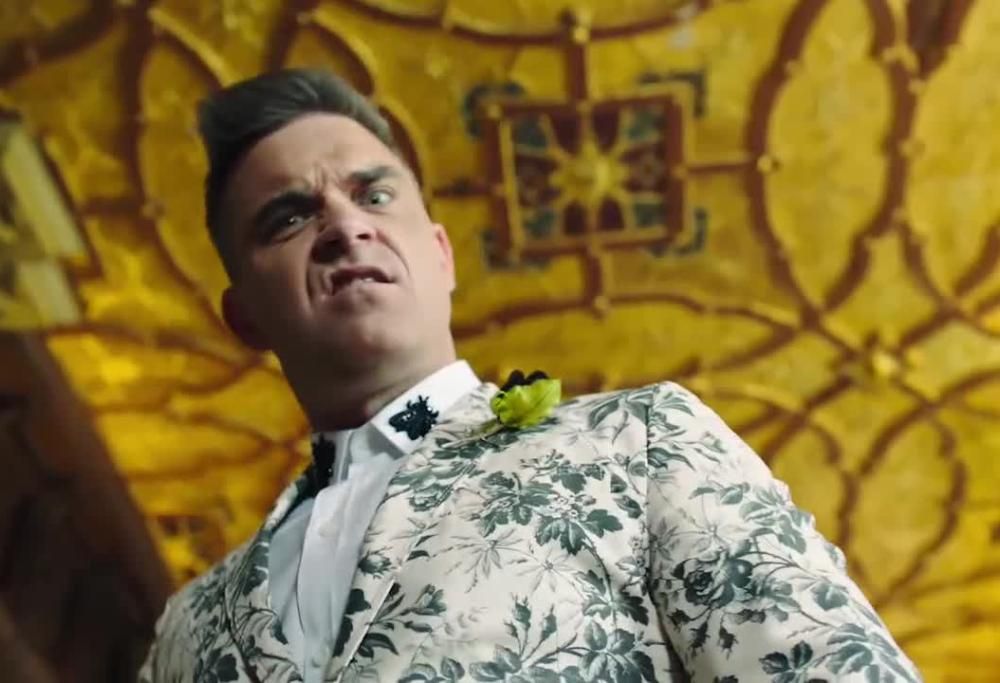 Ylenia: “Con Robbie Williams facciamo festa come I russi!”