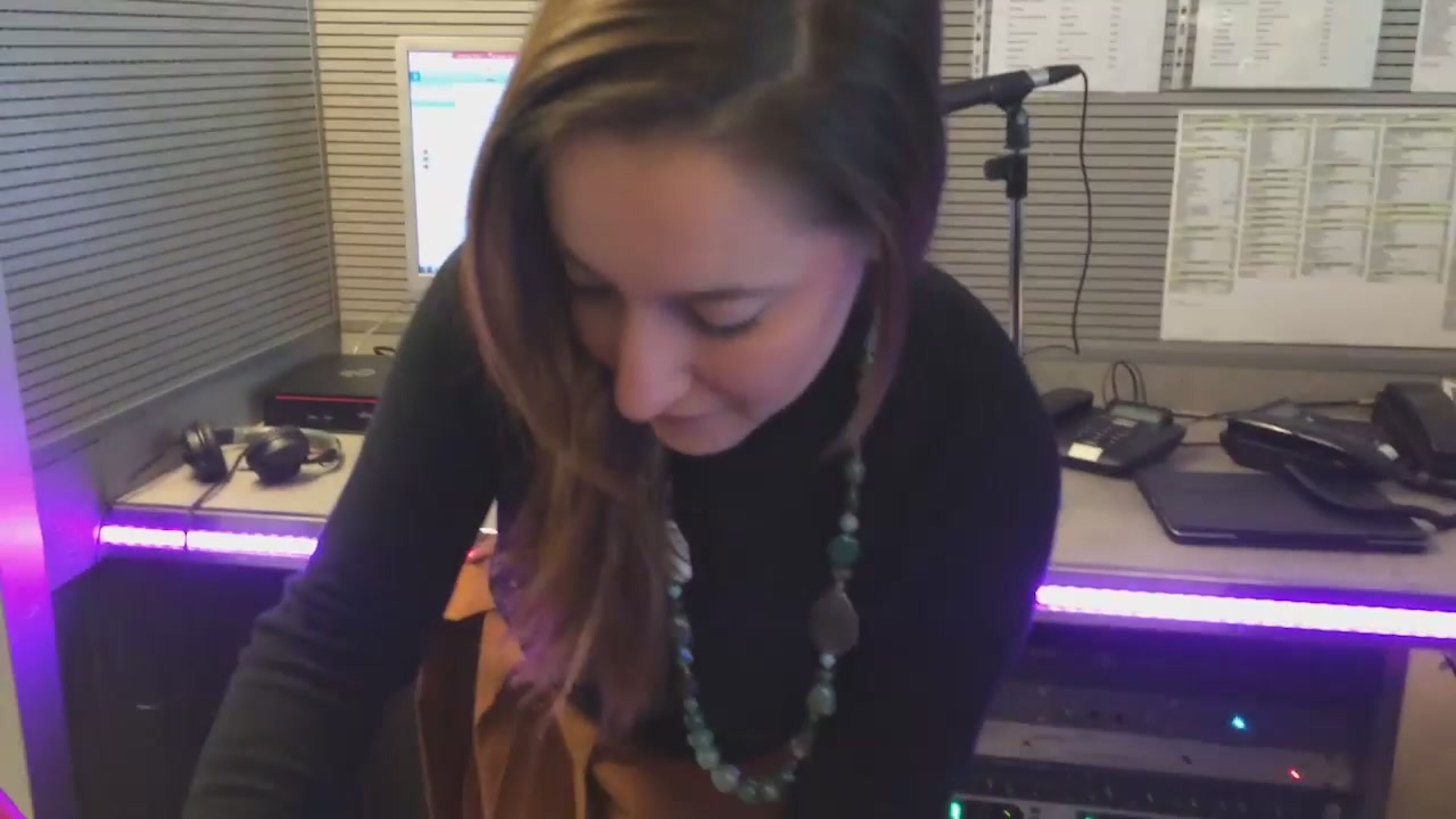 Mannequin Challenge, anche 105 Friends si blocca!