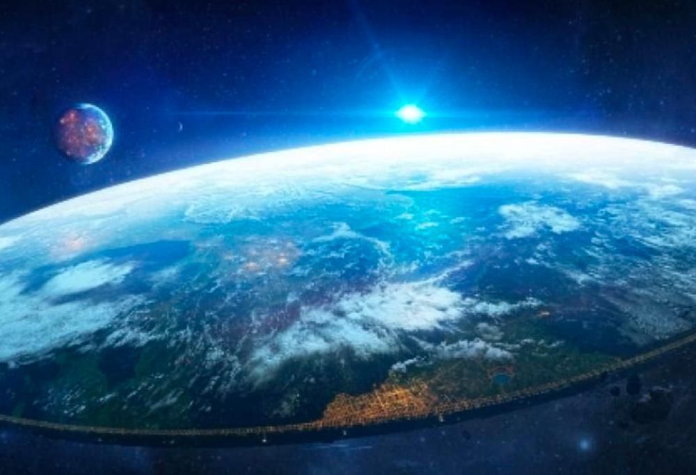 Coppia di terrapiattisti tenta di salpare vero i confini del mondo, ma qualcosa non va secondo i piani