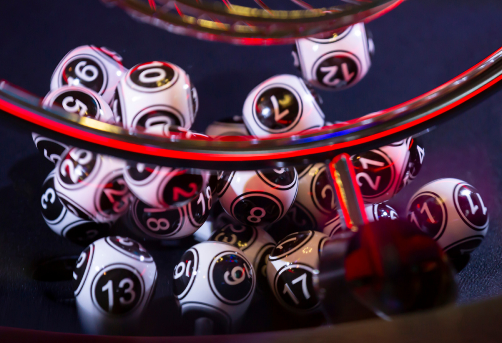 Vince 540mila euro alla lotteria: “Mai sentita così povera”