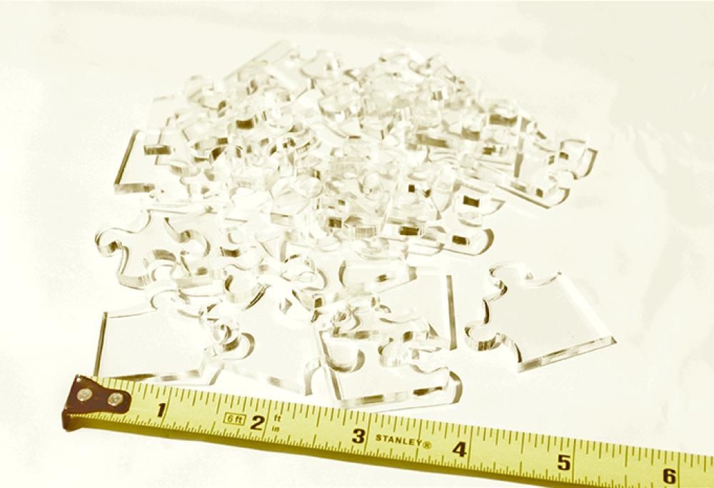 Qualcuno ha creato un puzzle trasparente con addirittura diversi livelli di difficoltà