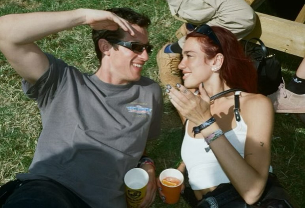 Dua Lipa, il nuovo fidanzato è Callum Turner: ora è ufficiale