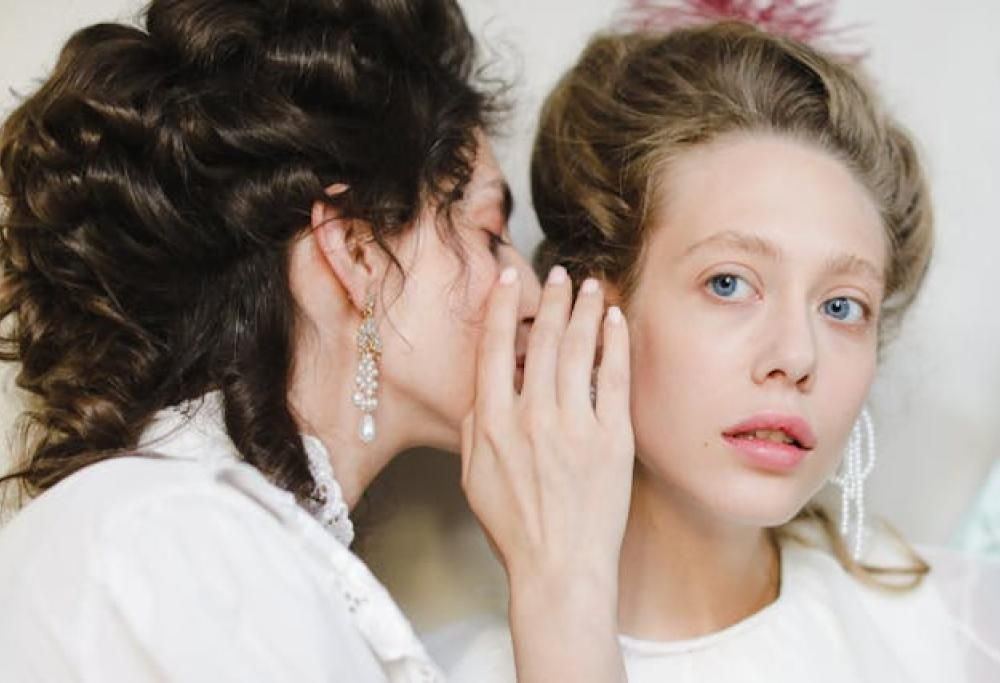 Perché alcuni non sanno mantenere un segreto?