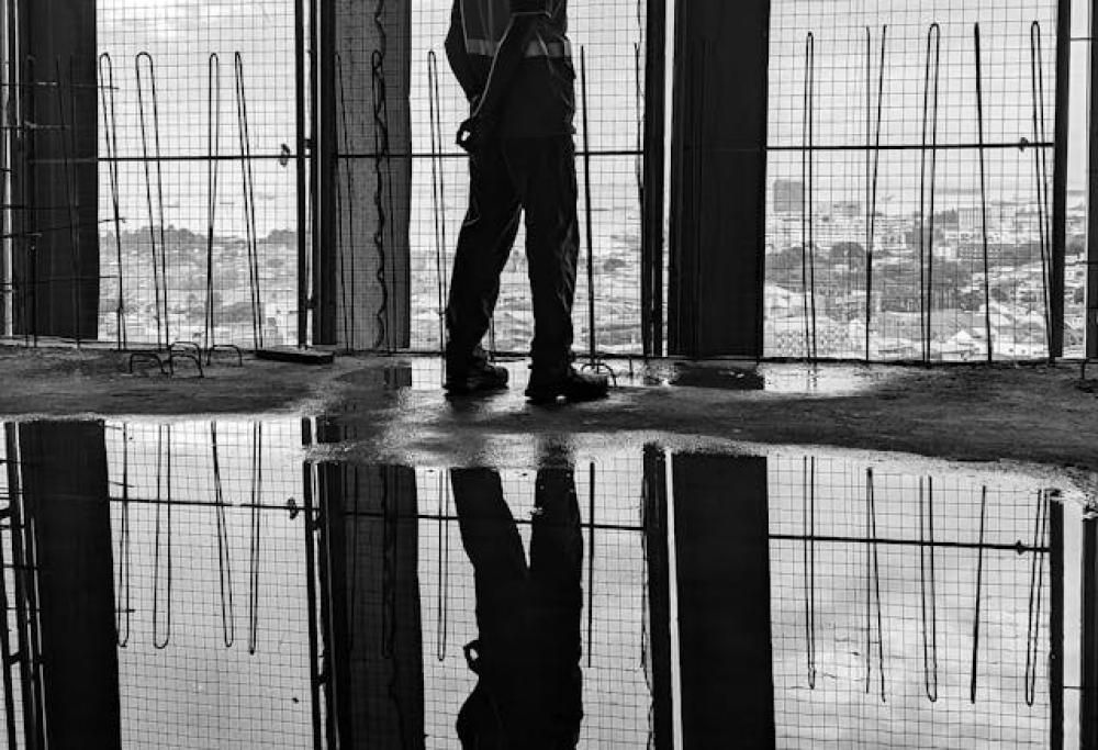 Non viene pagato, operaio demolisce il cantiere in cui ha lavorato