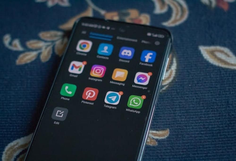 Nuova funzione Whatsapp per riassumere conversazioni lunghe