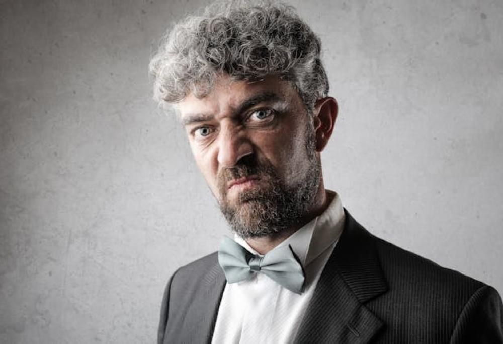 Dopo i 30 iniziamo a puzzare di vecchiaia