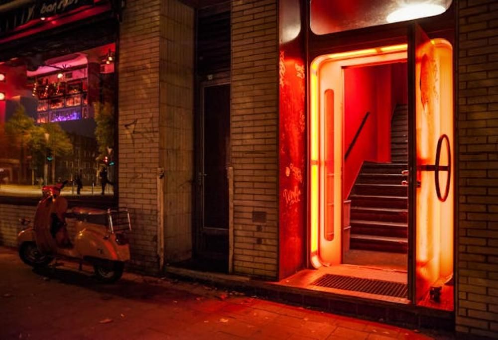 Scoperte a Grosseto 3 case a luci rosse