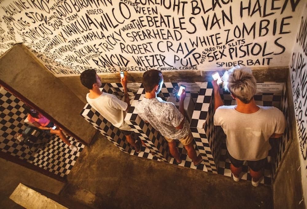 La paura di fare pipì nei bagni pubblici