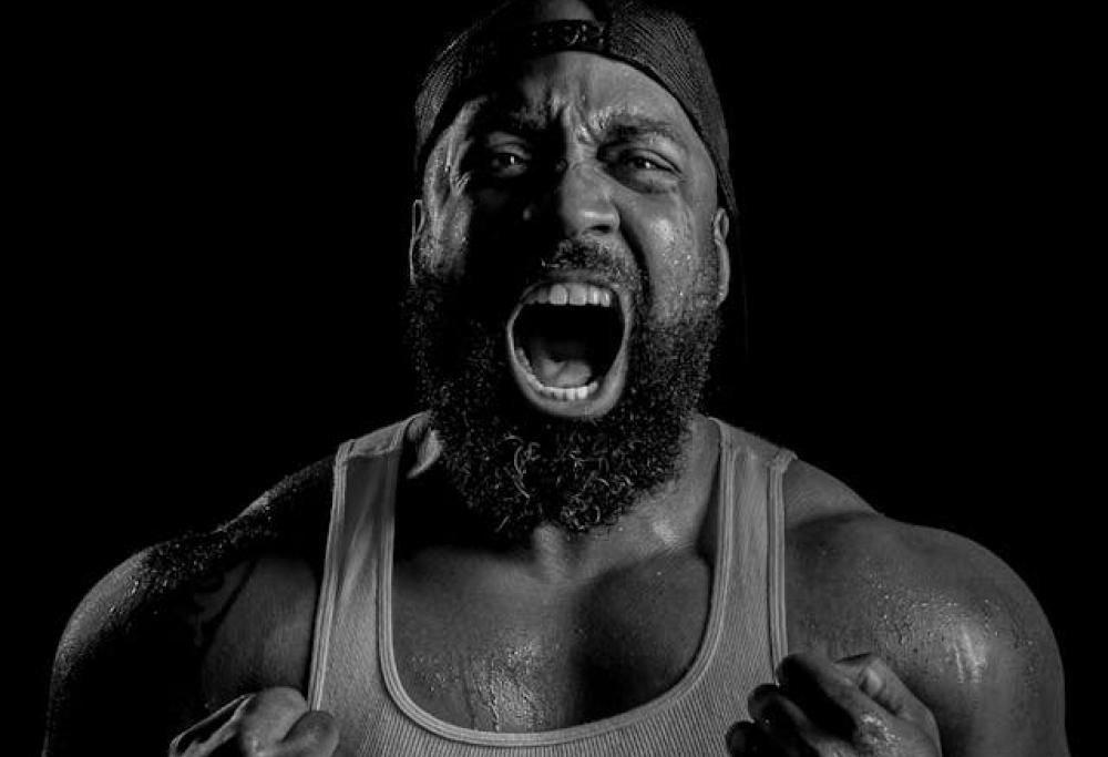 Bestemmiare migliora il lavoro in palestra