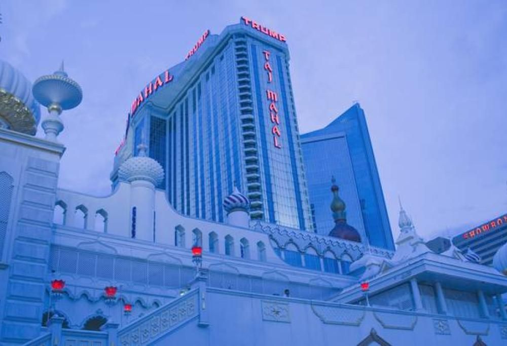 All’asta l’ex casinò di Donald Trump per farlo saltare in aria