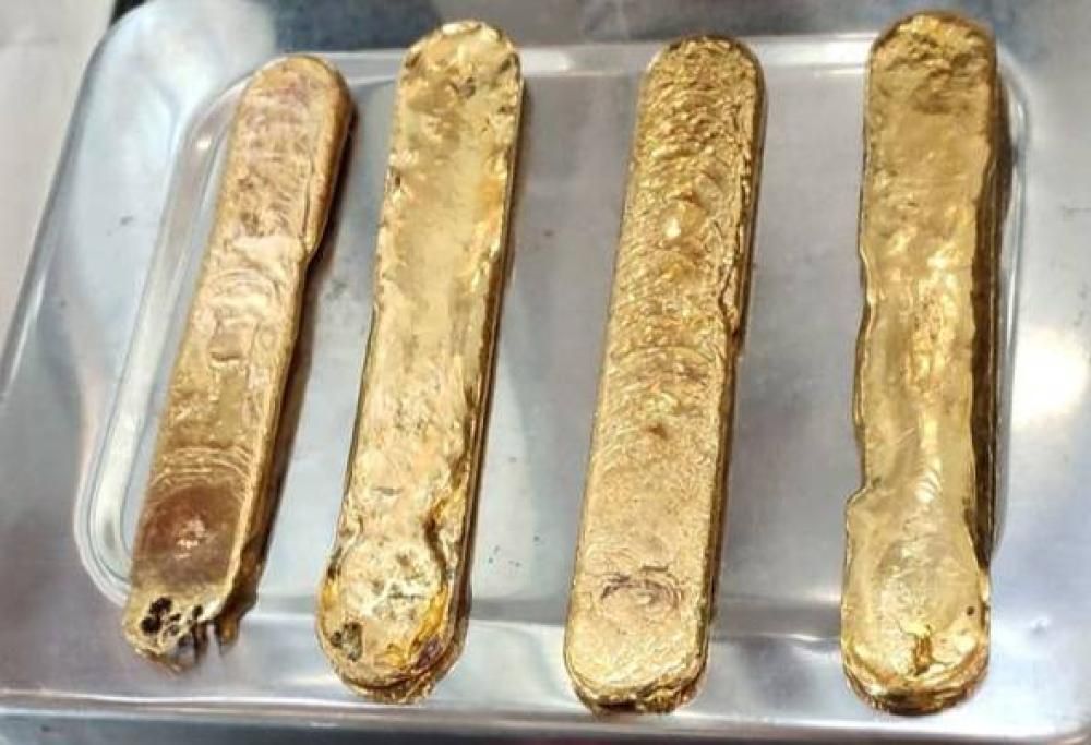 Uomo fermato all’aeroporto con più di 1kg d’oro nel suo retto