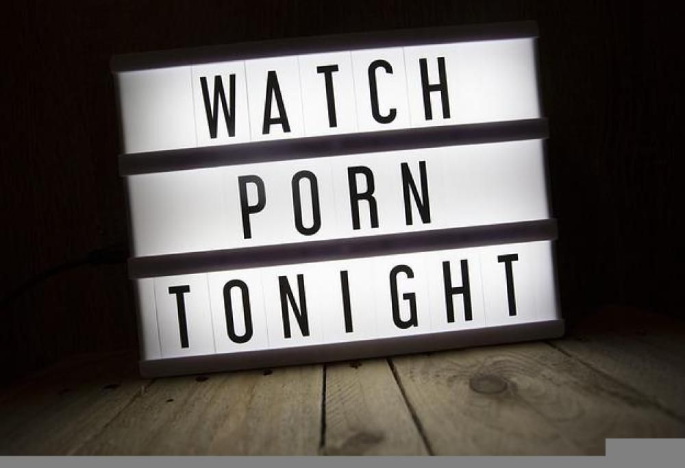 Il porno fa bene solo alle donne