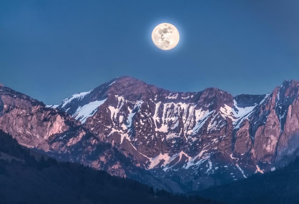 La spettacolare Superluna di Neve sta per arrivare nei nostri cieli