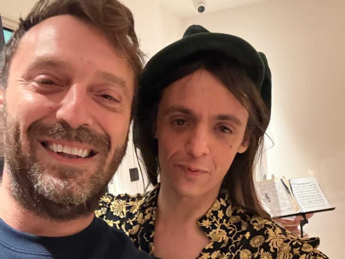 Cremonini fa indossare a Lucio Corsi la storica giacca di Mercury