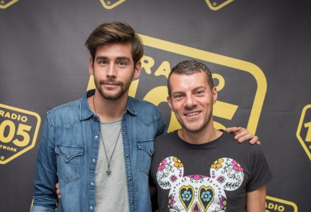 Alvaro Soler entra nella casa di Max Brigante