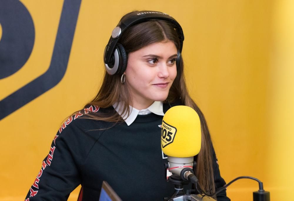 Jenny De Nucci recita un monologo a 105 Mi Casa