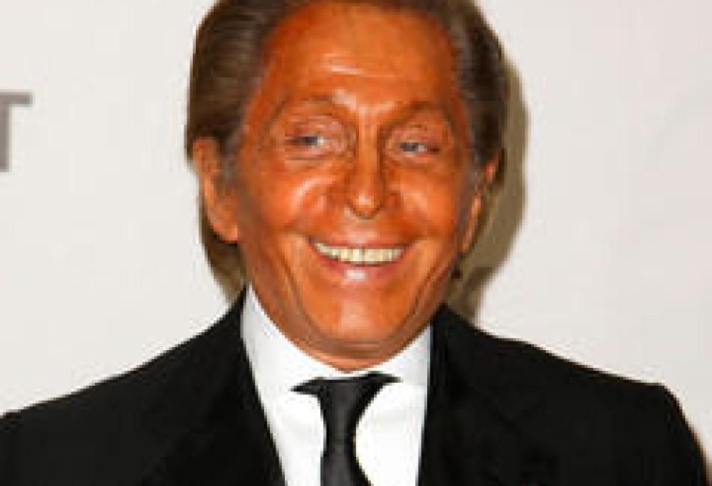 Anna Safroncik prova a cantare Comprami Viola Valentino