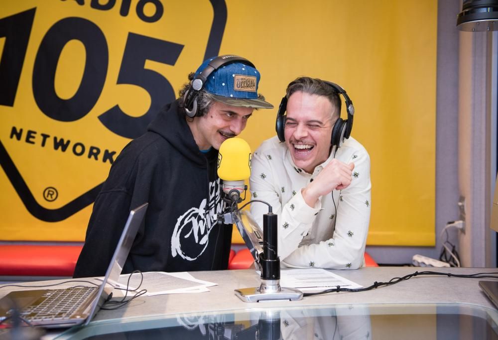 Tormento ed Esa si sfidano al Casaoke di Max Brigante