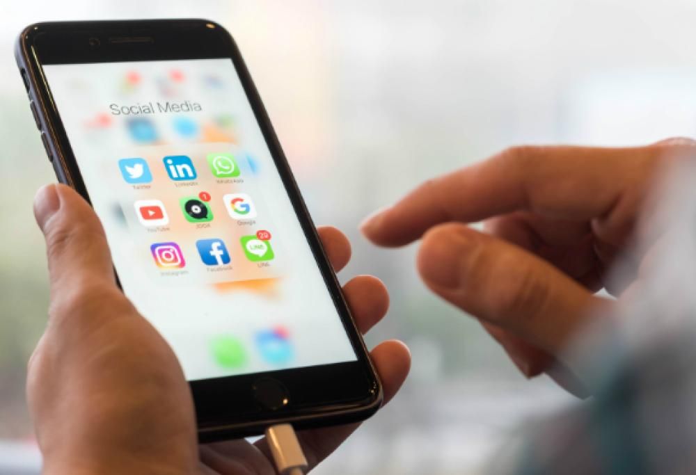 BLOCCO INSTAGRAM 03/12/2019