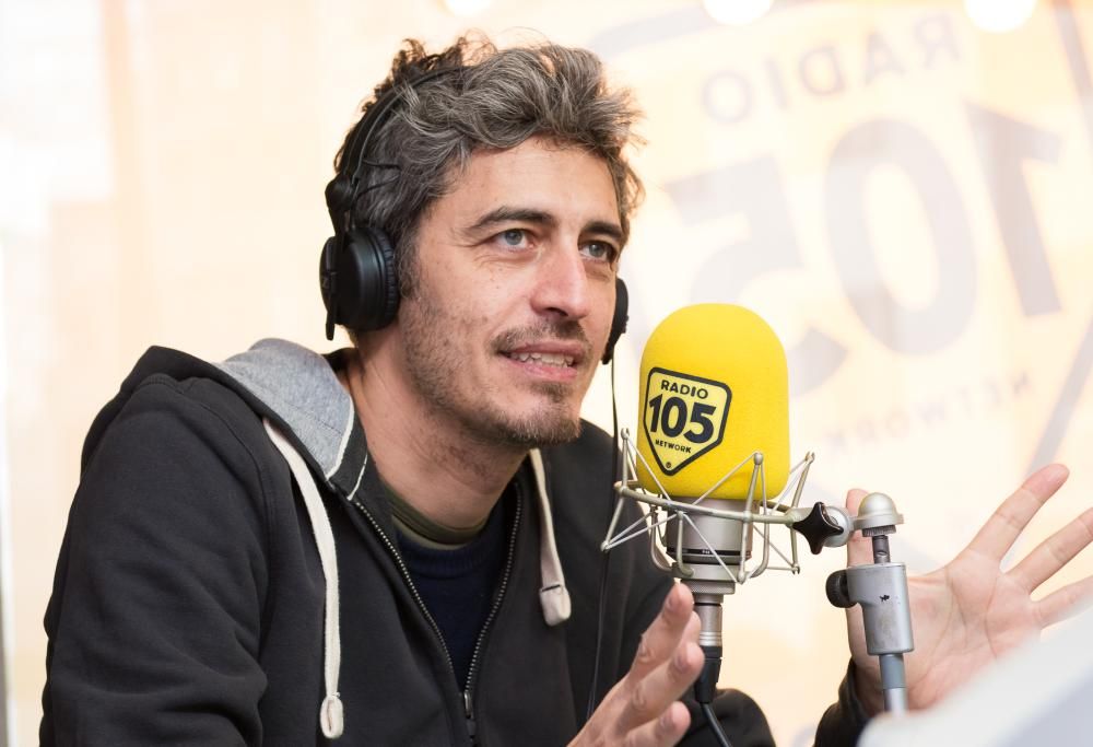 Pif ha presentato il suo primo libro, “… che Dio perdona a tutti” a 105 Friends